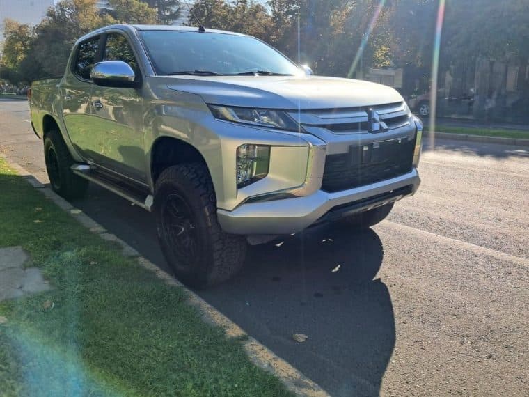 Mitsubishi L200
