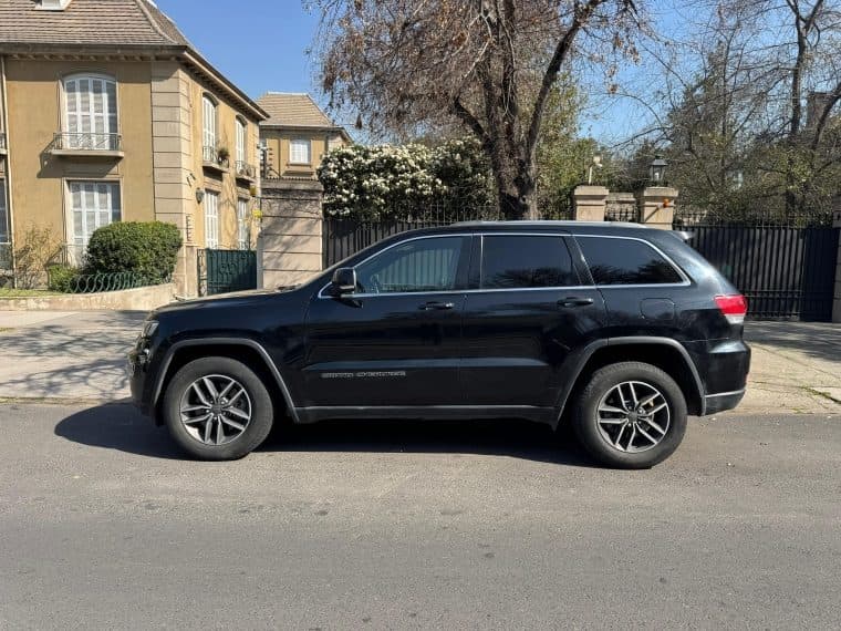 Jeep Grand Cherokee Laredo