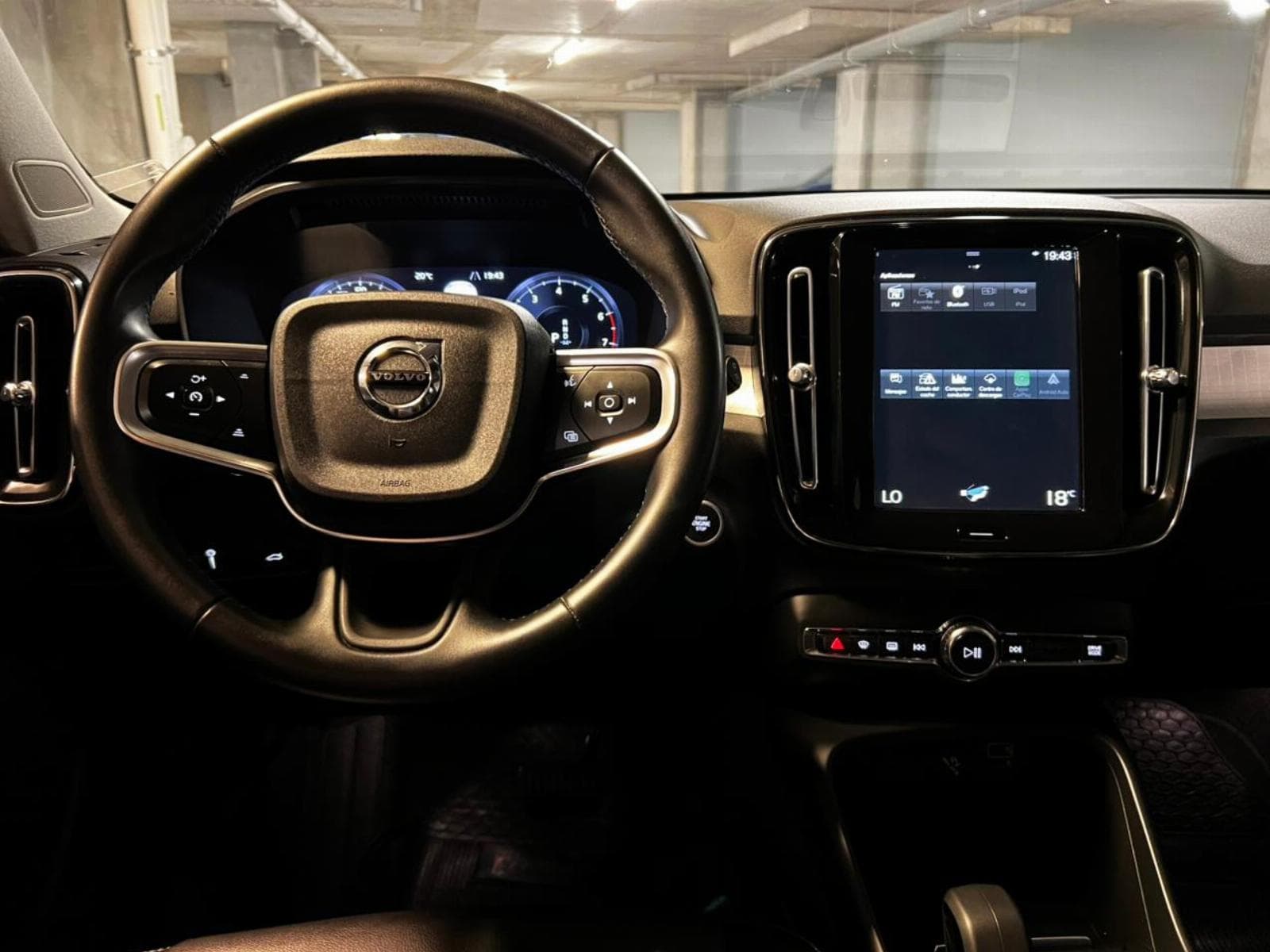 Volvo XC40